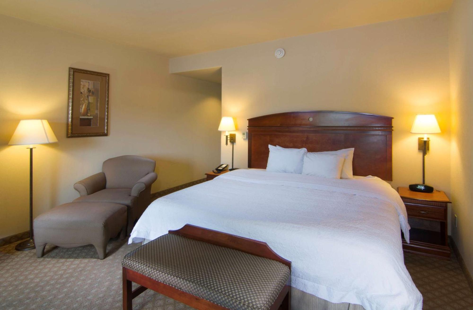 Hampton Inn And Suites-Браунсвилл Экстерьер фото