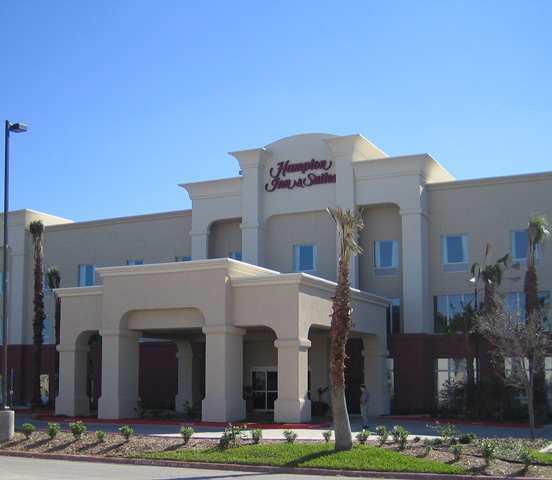 Hampton Inn And Suites-Браунсвилл Экстерьер фото