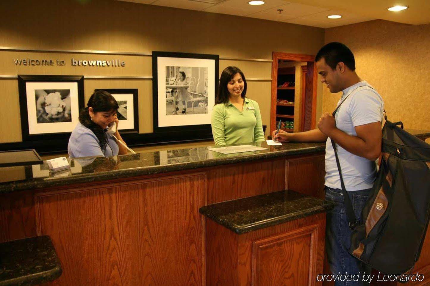 Hampton Inn And Suites-Браунсвилл Интерьер фото